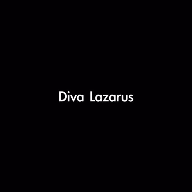 C’est parti - le festival Les Fabricants démarre ce soir ! DIVA LAZARUS aura sa première dans le cadre du festival ce vendredi 3 mai à 20h au @theatrelarenaissance grâce à @cnsmdlyon_ad 

Ema Katrovas, texte, mise en scène, chant
Silvia Berrone, musique électronique 

#newtheatre #theatreproduction #soloshow #operasingersofinstagram
